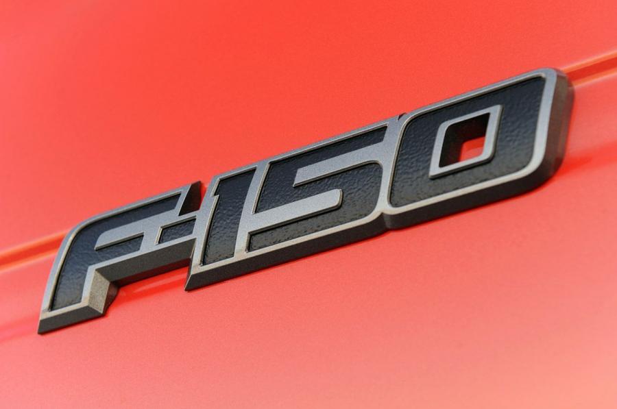  Ford F-150 SVT Raptor 2010 года  (фото 99 из 295)